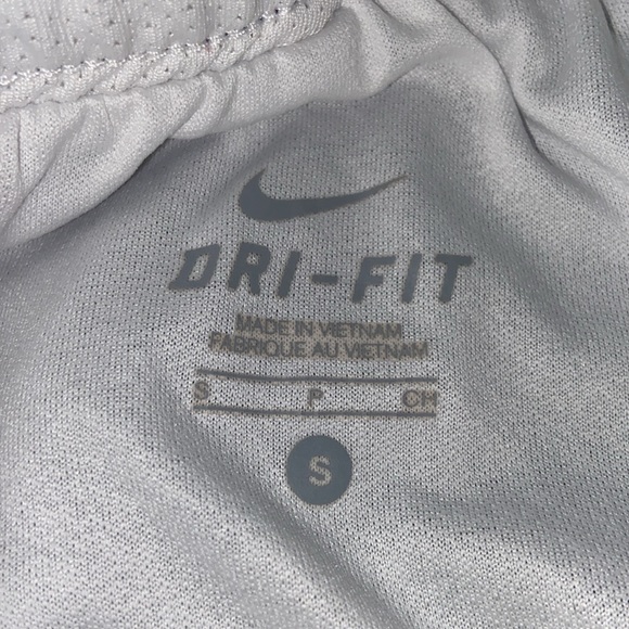 Nike Multi-colored Shorts size Small - Picture 13 of 16